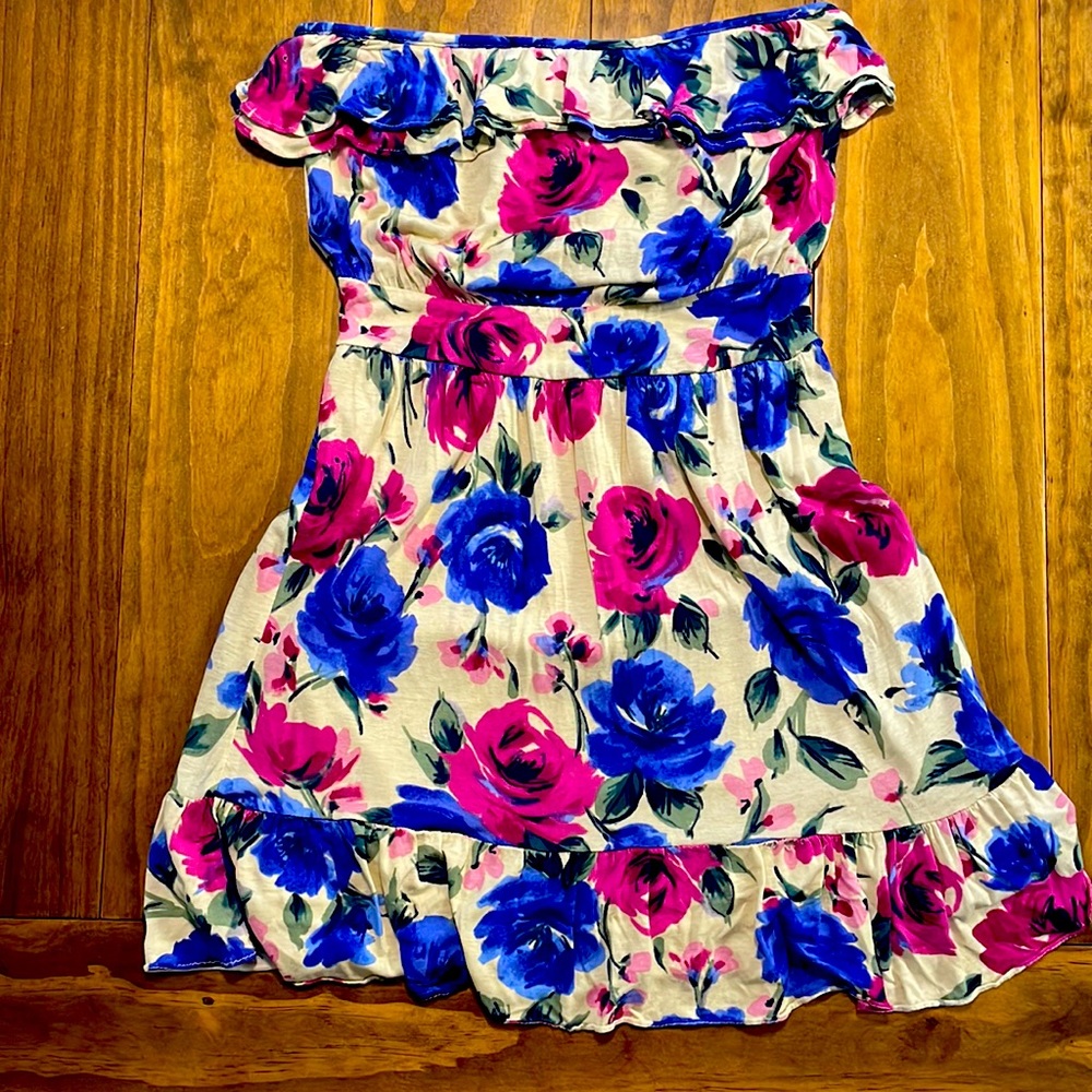Strapless dress